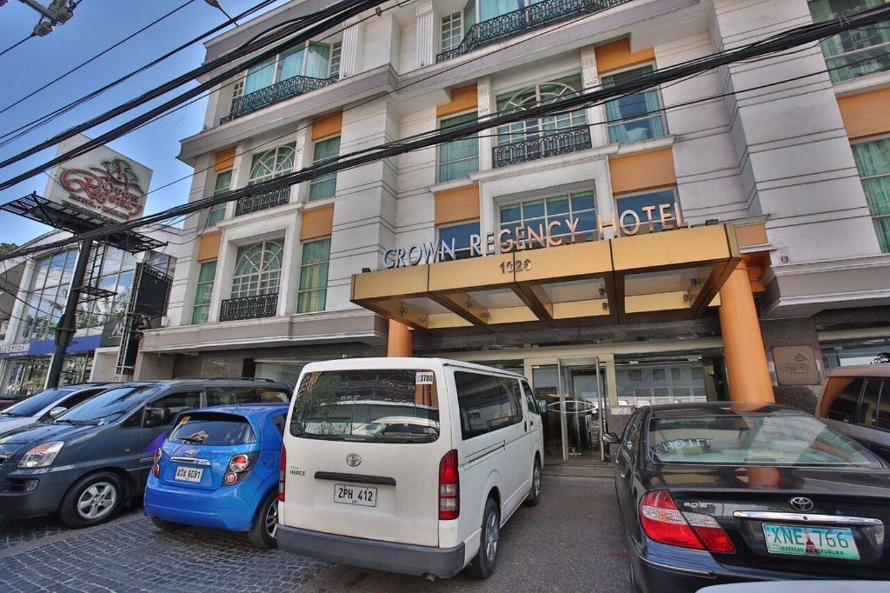 Crown Regency Hotel Makati Makati City Exterior foto