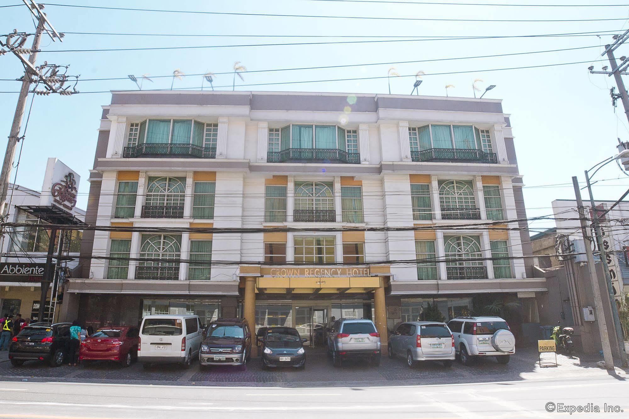 Crown Regency Hotel Makati Makati City Exterior foto